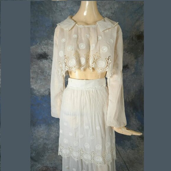 Vintage Edwardian Embroidered Sheer Lace Two-Piece Set – XS/S - Picture 4 of 16